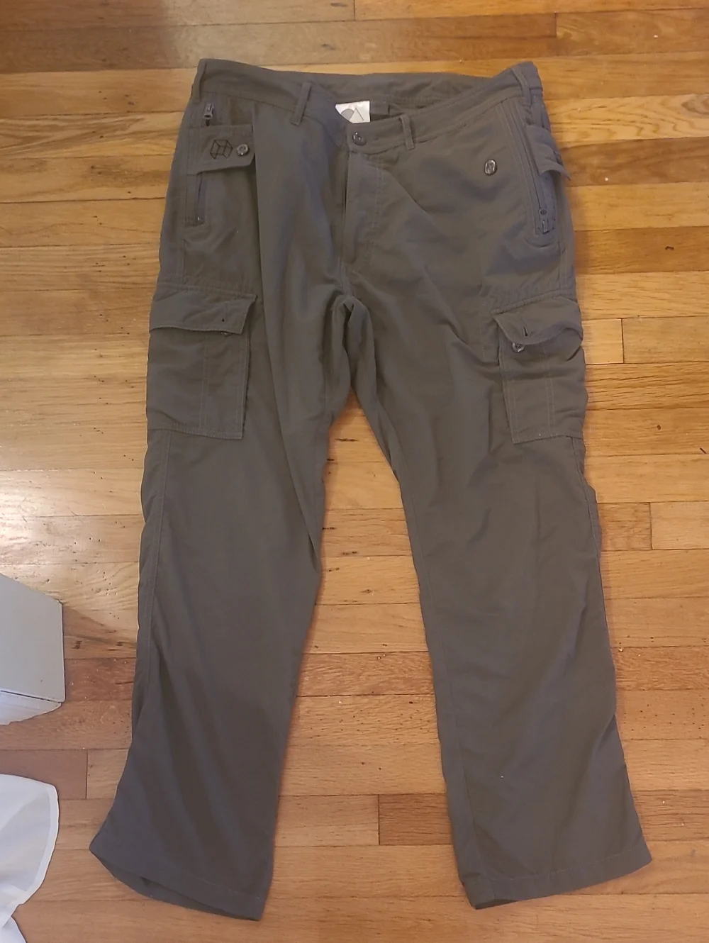 Women’s Olive Green Cargo Pants with Utility Pockets